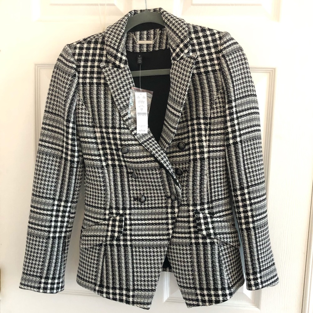 Gorgeous black and white blazer